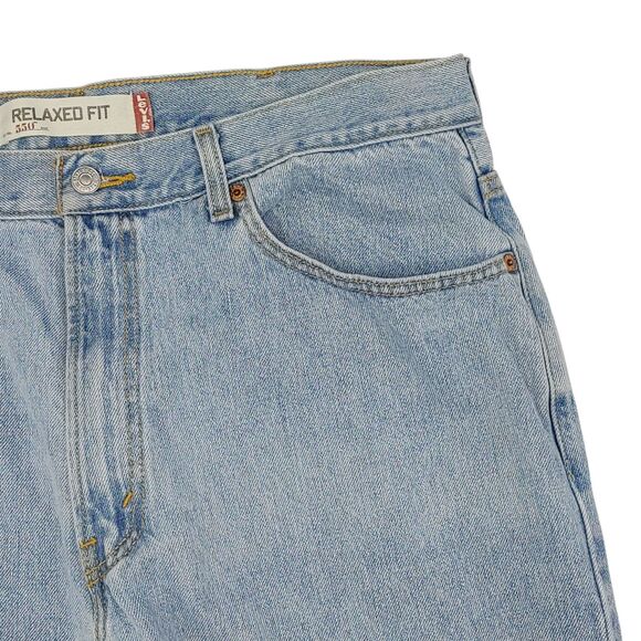Levis 550 Jeans Men’s 38x34 Relaxed Fit Tapered Leg Light Wash - Picture 6 of 16